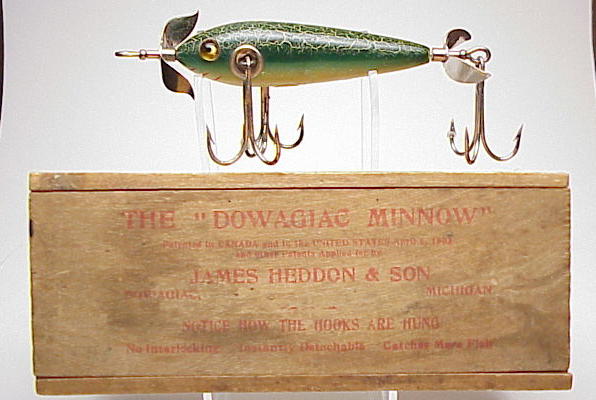Heddon Dowagiac Centennial Edition 4 3/4 Wood Vamp fishing lure, box and  manual all in near mint condition - AAA Auction and Realty