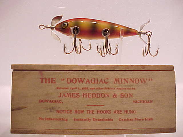 Heddon antique lures and boxes: 10
